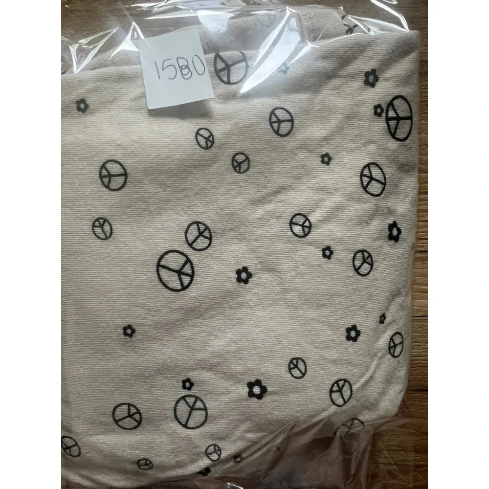 Old‎ Navy Long Sleeve Tee Kids XL 14-16 Cream Peace Sign Flower Softest Tee